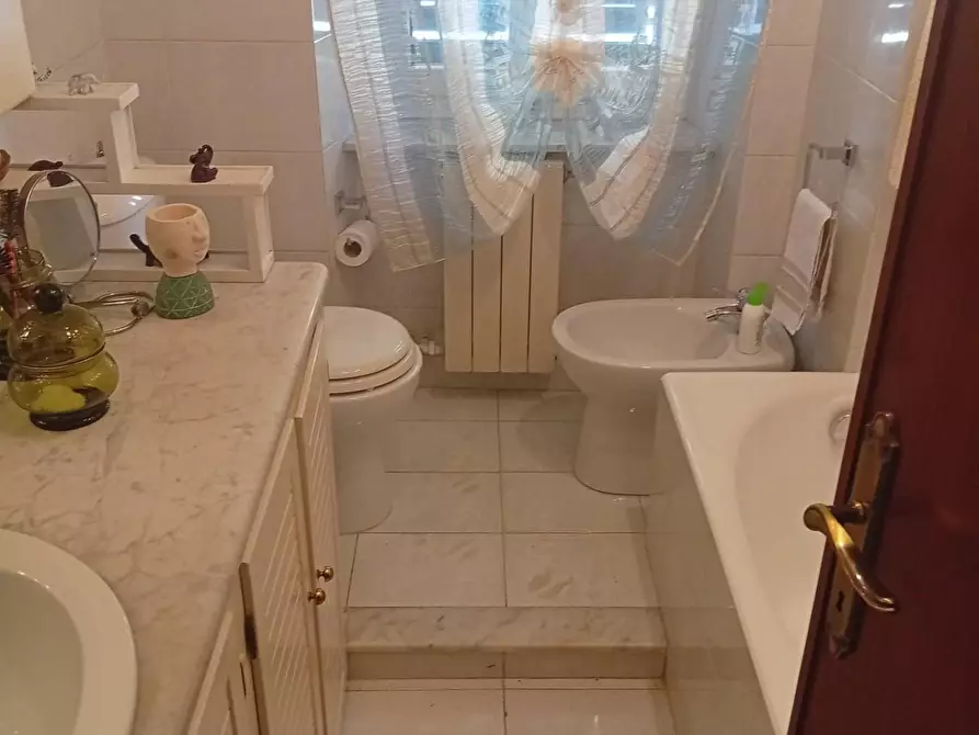 Immagine 10 di Appartamento in vendita  a Carrara