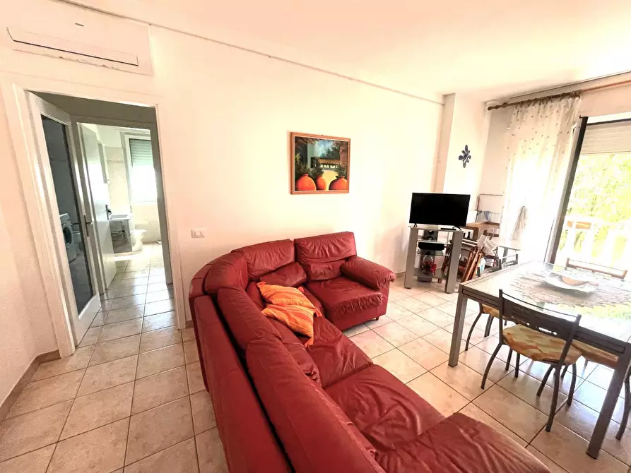 Immagine 31 di Appartamento in vendita  a Massa