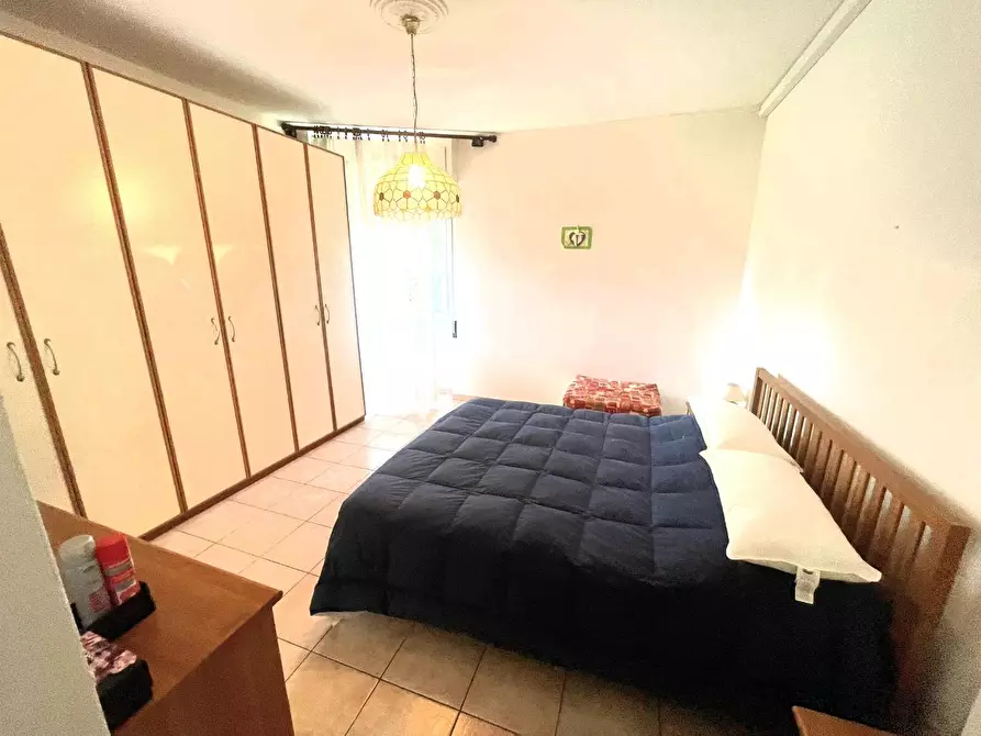 Immagine 18 di Appartamento in vendita  a Massa