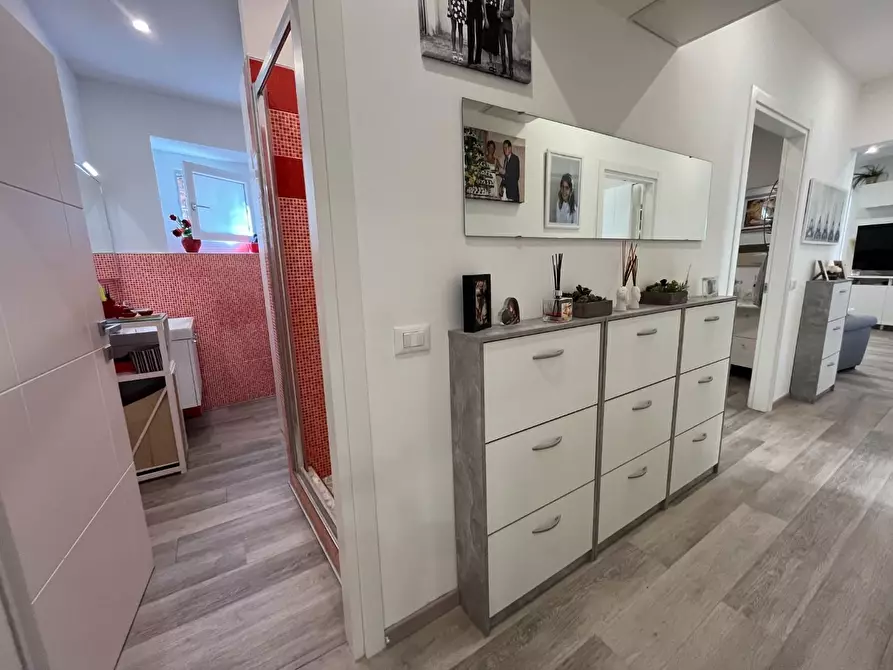 Immagine 31 di Appartamento in vendita  a Lucca