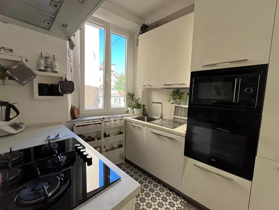 Immagine 6 di Appartamento in vendita  a Lucca