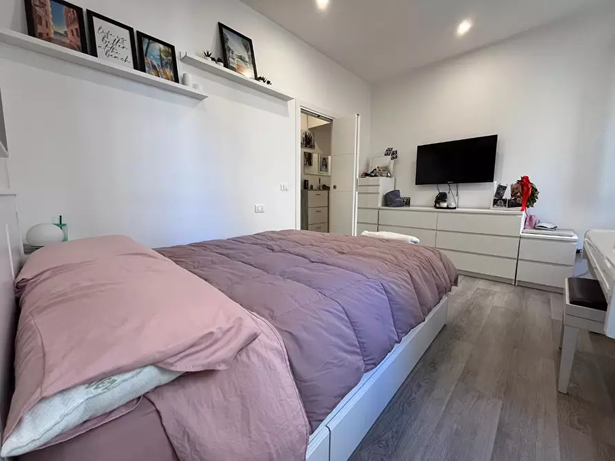 Immagine 28 di Appartamento in vendita  a Lucca