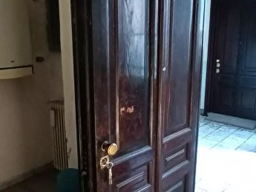 Immagine 3 di Negozio in vendita  a Torino