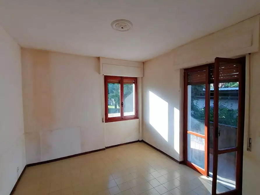 Immagine 2 di Appartamento in vendita  a Carrara