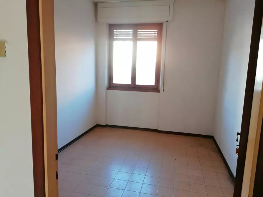 Immagine 6 di Appartamento in vendita  a Carrara