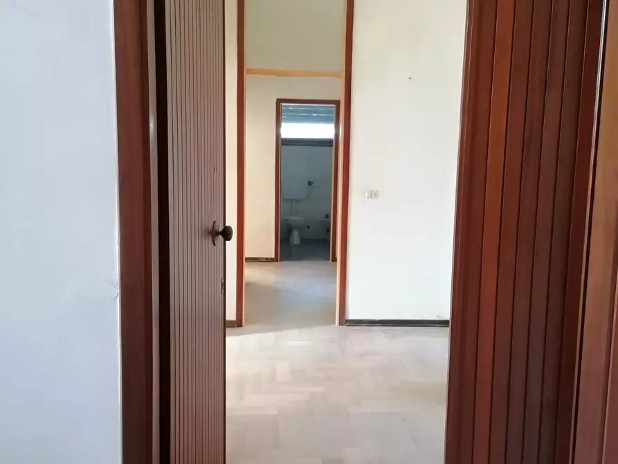 Immagine 7 di Appartamento in vendita  a Carrara