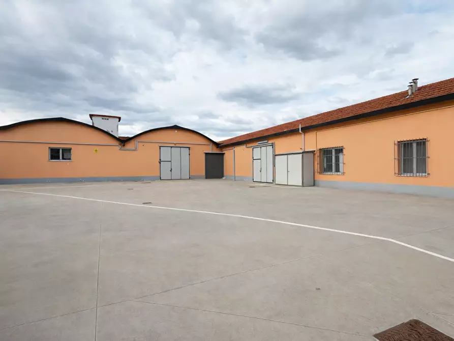 Immagine 3 di Capannone industriale in affitto  a Santa Croce Sull'arno