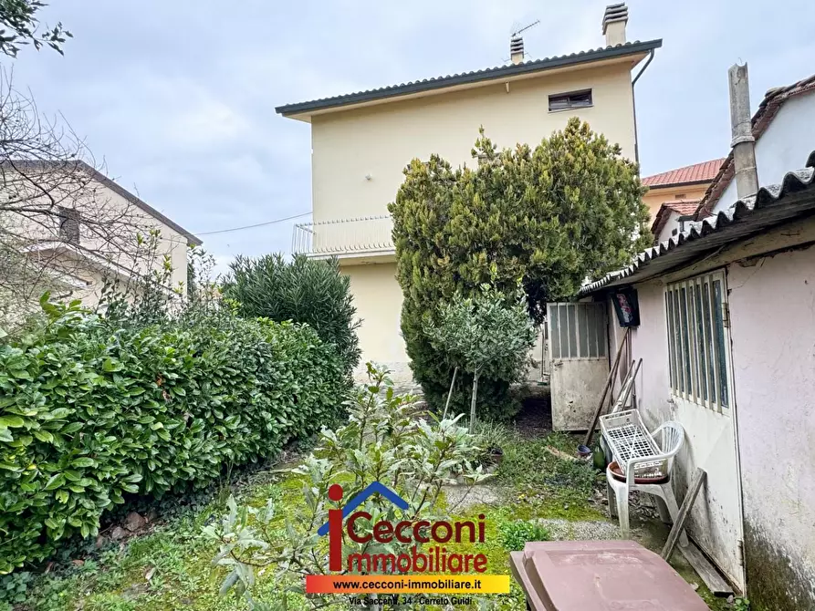 Immagine 16 di Casa indipendente in vendita  a Cerreto Guidi