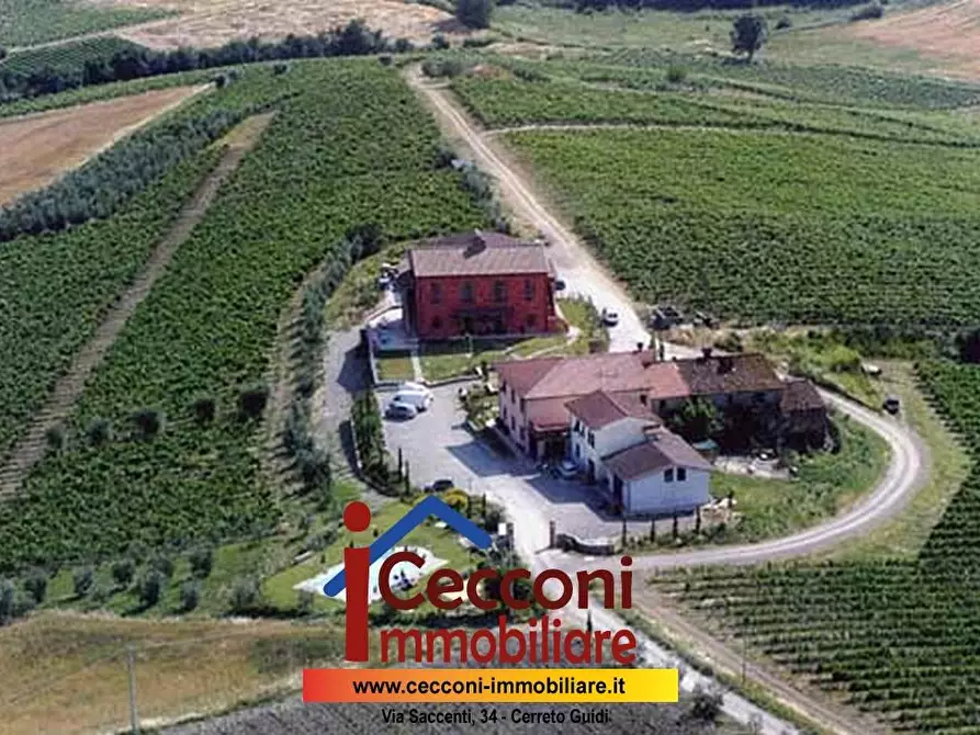 Immagine 2 di Casa colonica in vendita  a Cerreto Guidi