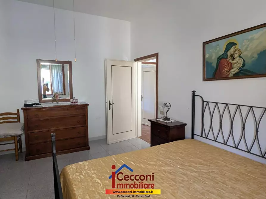 Immagine 10 di Appartamento in vendita  a Vinci