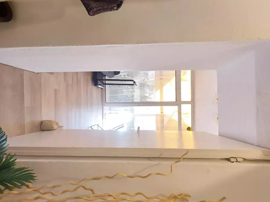 Immagine 47 di Appartamento in vendita  a Lucca