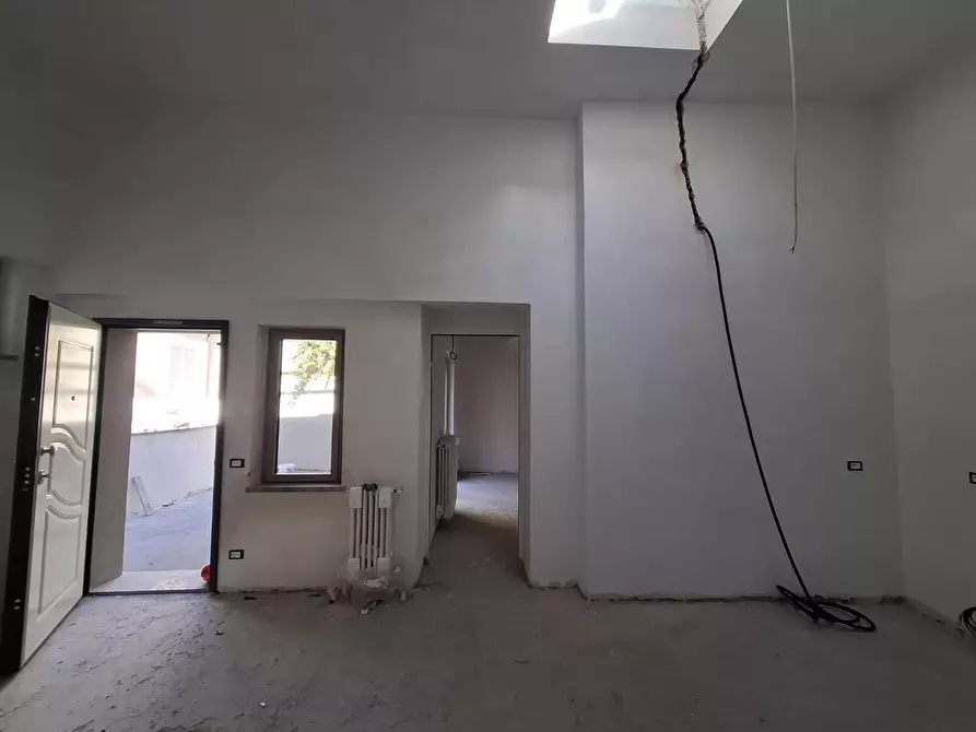 Immagine 5 di Appartamento in vendita  a Carrara