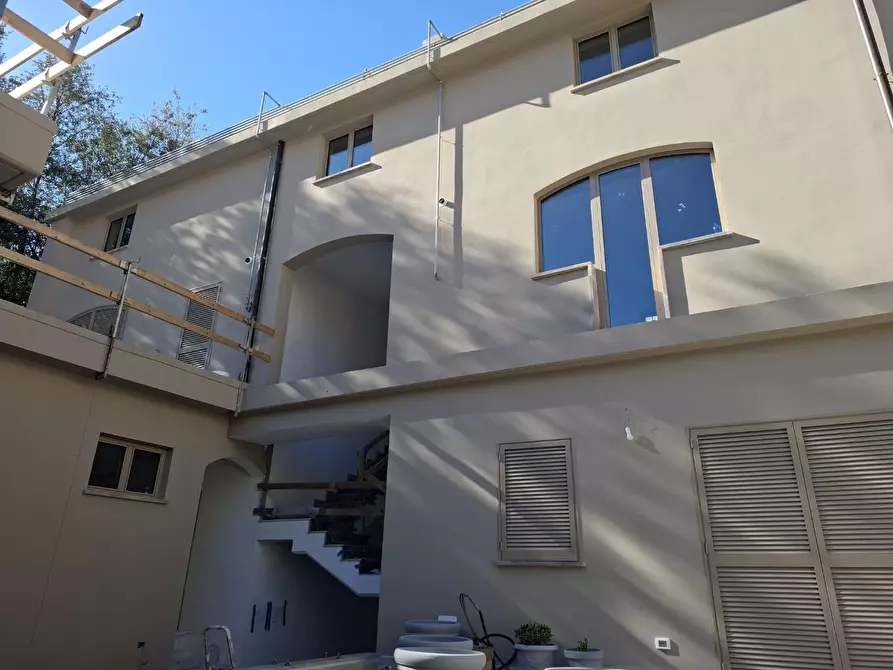 Immagine 6 di Appartamento in vendita  a Carrara