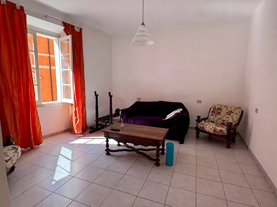 Immagine 15 di Appartamento in vendita  a Massa