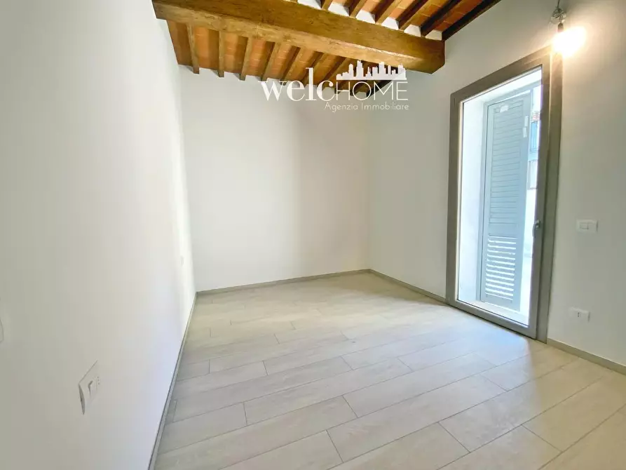 Immagine 12 di Appartamento in vendita  a Campi Bisenzio