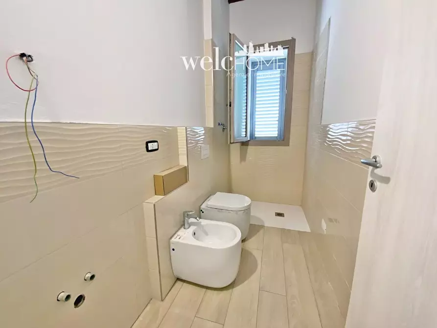 Immagine 22 di Appartamento in vendita  a Campi Bisenzio