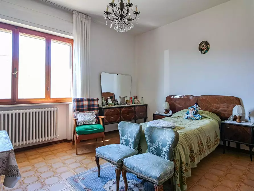 Immagine 19 di Appartamento in vendita  a Vecchiano
