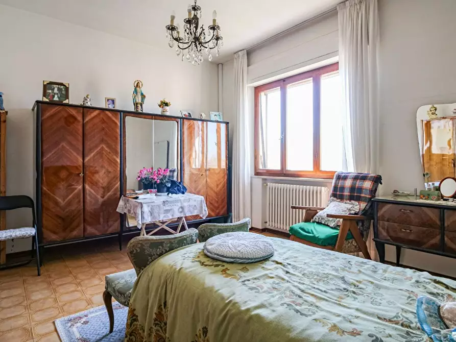 Immagine 23 di Appartamento in vendita  a Vecchiano