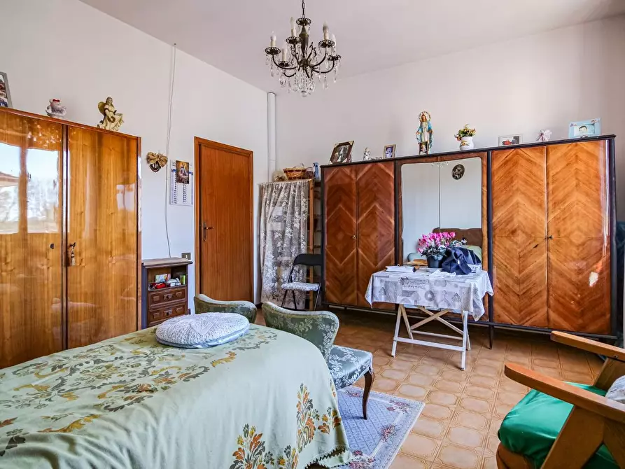 Immagine 22 di Appartamento in vendita  a Vecchiano