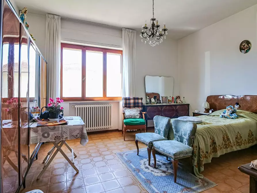 Immagine 20 di Appartamento in vendita  a Vecchiano