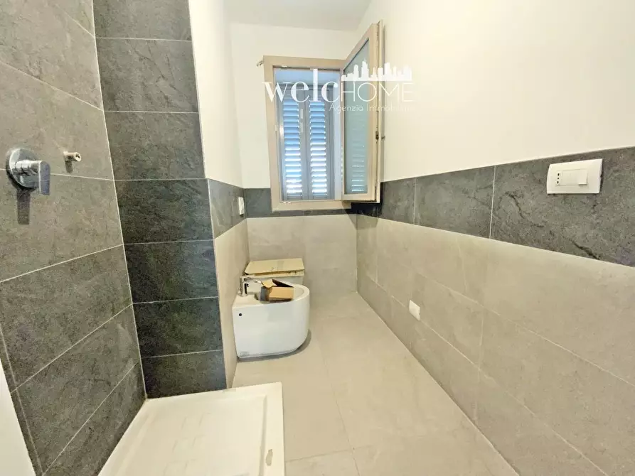 Immagine 19 di Appartamento in vendita  a Campi Bisenzio