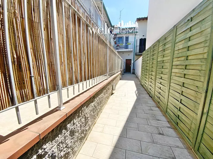 Immagine 23 di Appartamento in vendita  a Campi Bisenzio