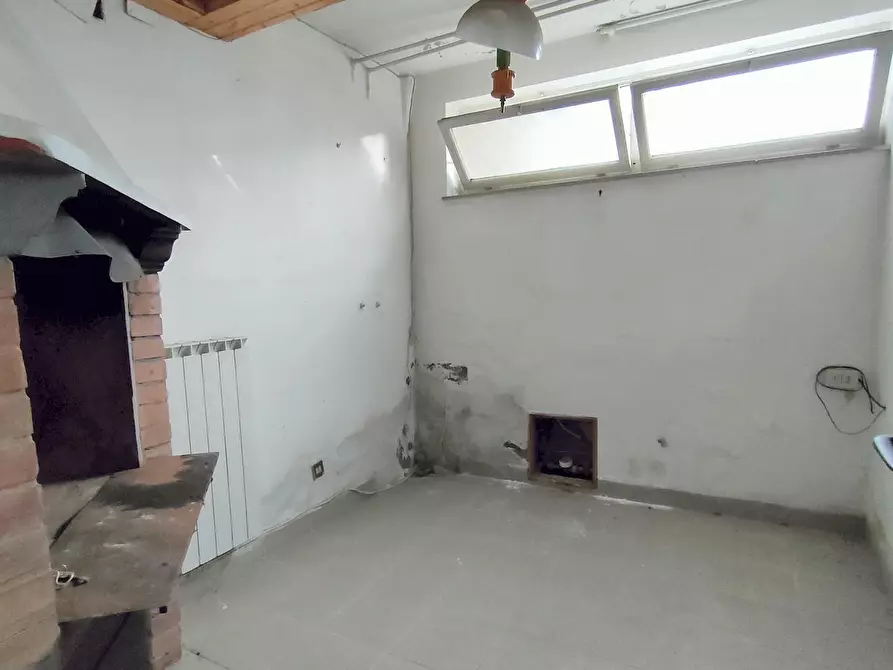 Immagine 16 di Casa indipendente in vendita  a Pisa