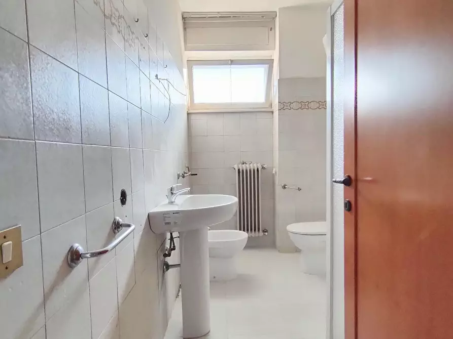 Immagine 10 di Casa indipendente in vendita  a Pisa
