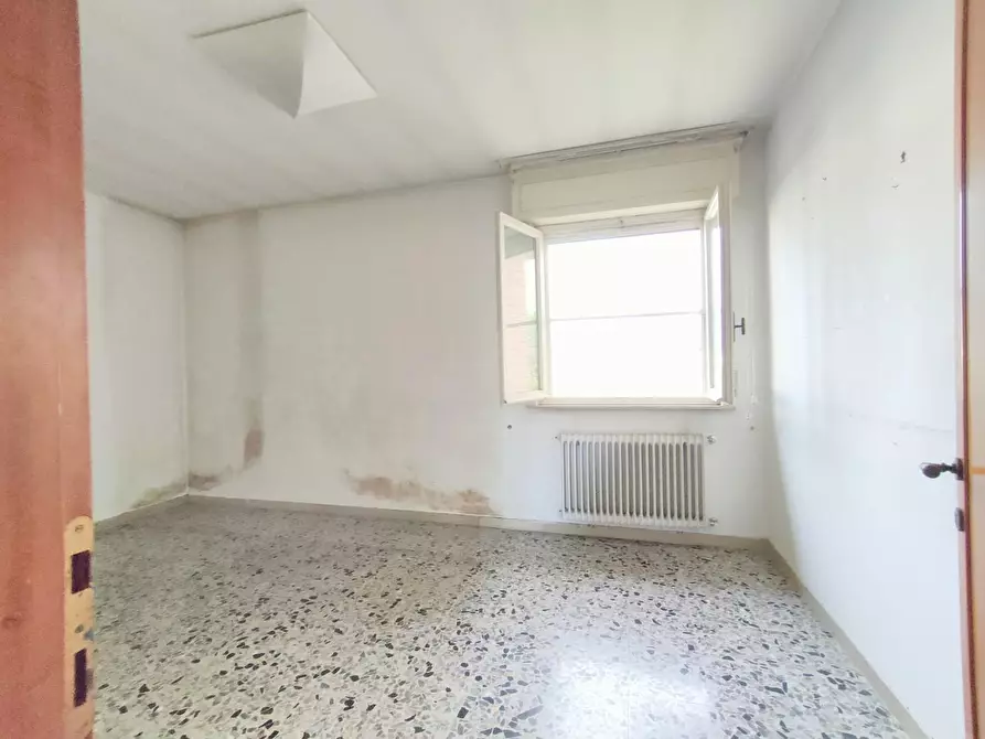 Immagine 14 di Casa indipendente in vendita  a Pisa
