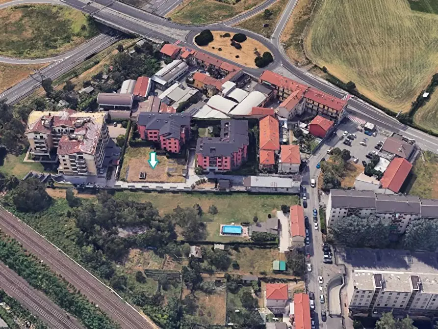 Immagine 1 di Terreno industriale in vendita  a Monza