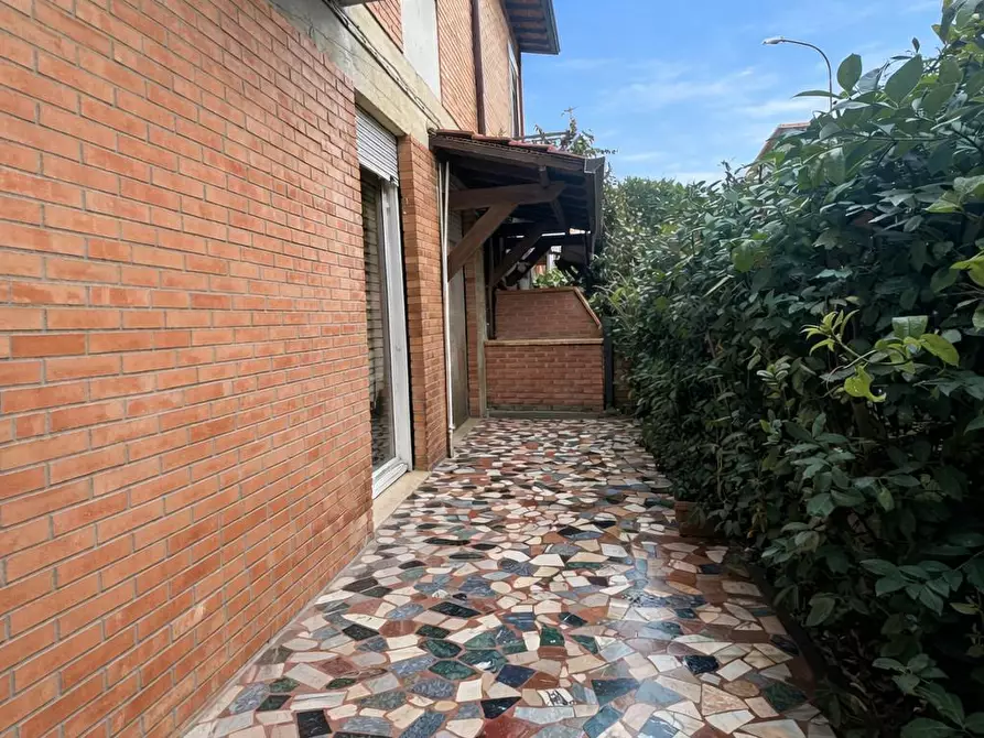 Immagine 16 di Casa trifamiliare in vendita  a Viareggio