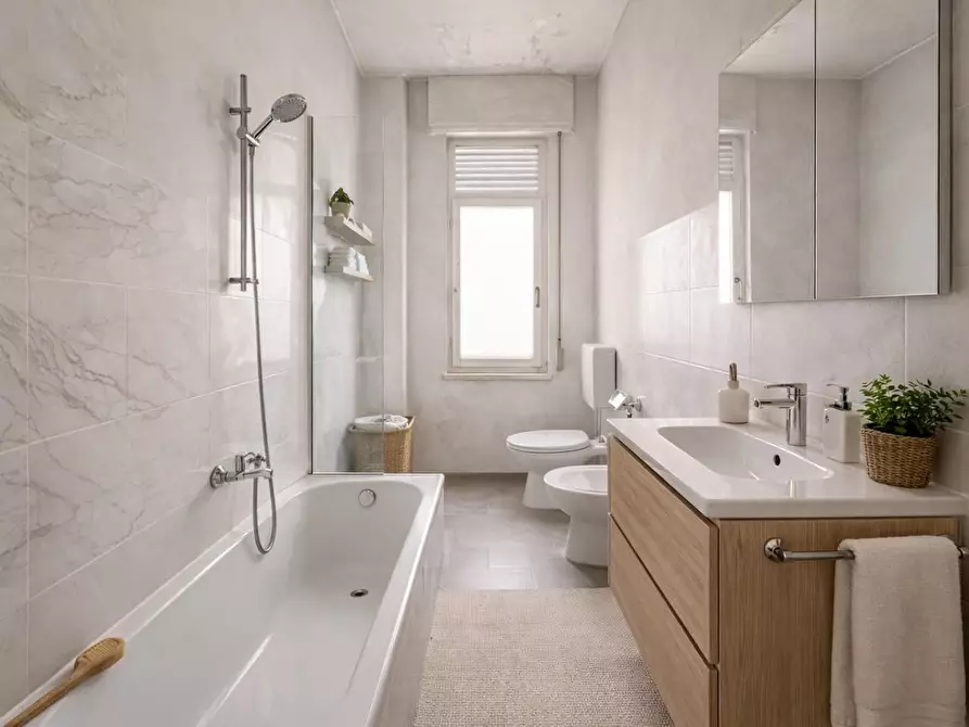 Immagine 30 di Casa trifamiliare in vendita  a Viareggio