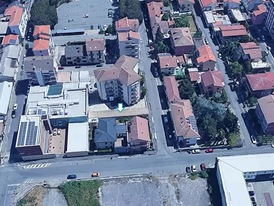 Immagine 4 di Garage in vendita  a Alessandria