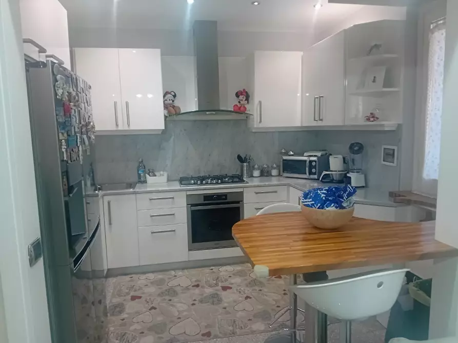 Immagine 3 di Villetta a schiera in vendita  a Carmignano