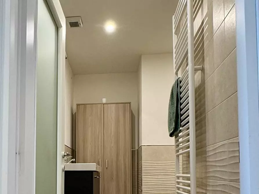 Immagine 19 di Appartamento in vendita  a Lucca