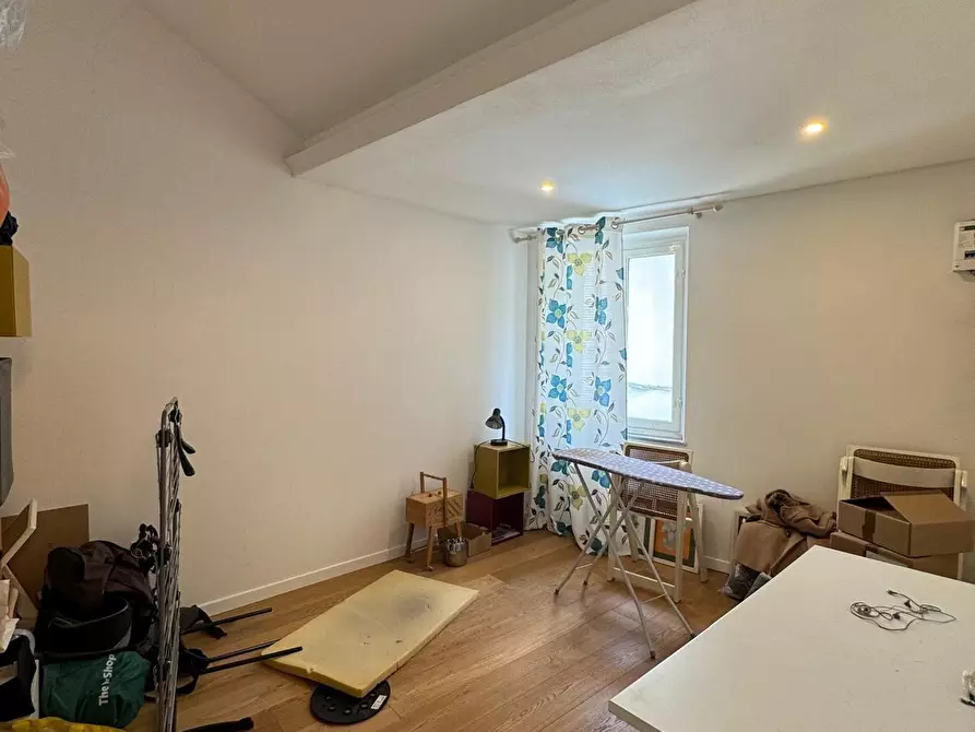 Immagine 32 di Appartamento in vendita  a Lucca