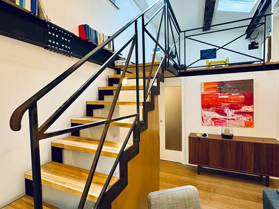 Immagine 23 di Appartamento in vendita  a Lucca