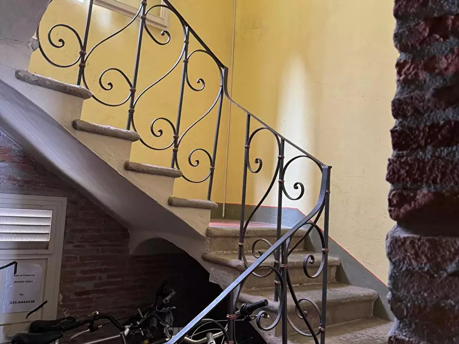 Immagine 45 di Appartamento in vendita  a Lucca