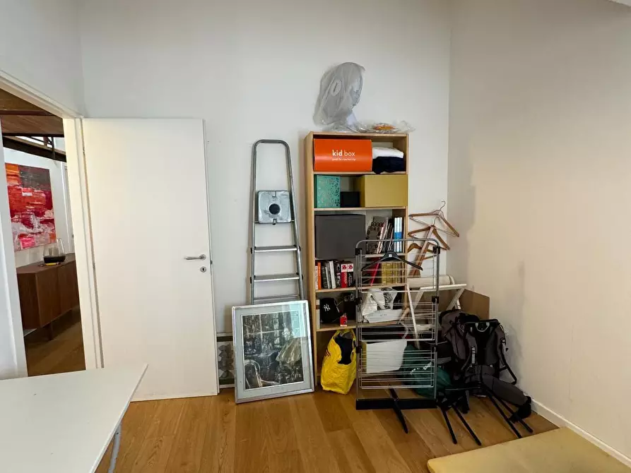 Immagine 34 di Appartamento in vendita  a Lucca