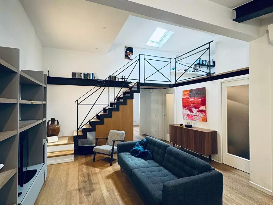 Immagine 43 di Appartamento in vendita  a Lucca