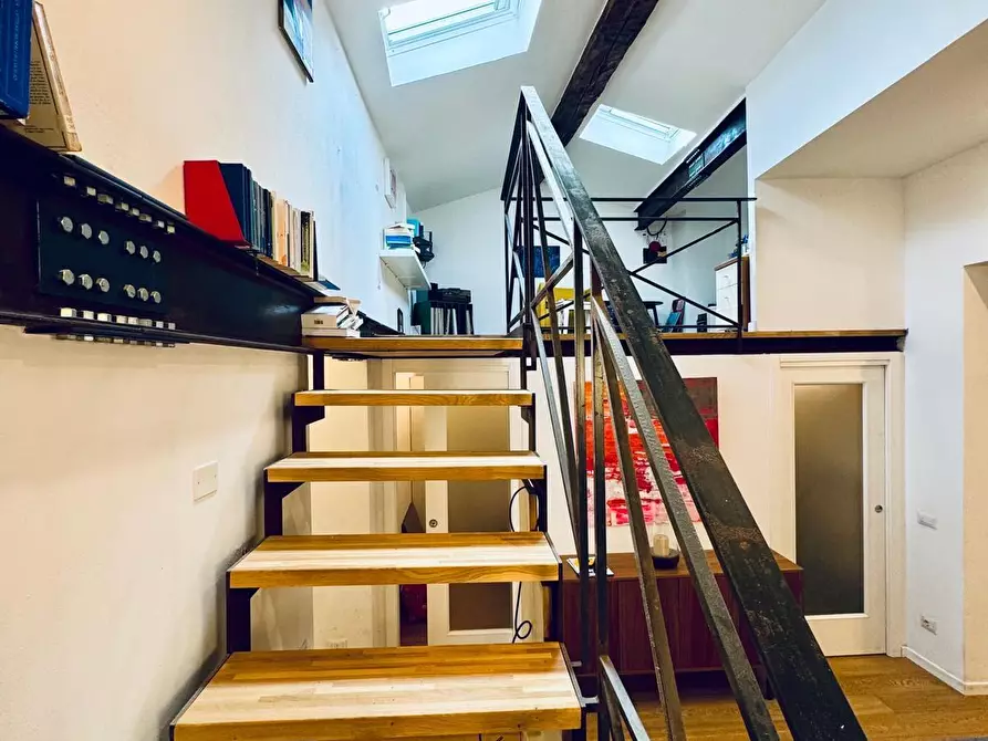 Immagine 24 di Appartamento in vendita  a Lucca