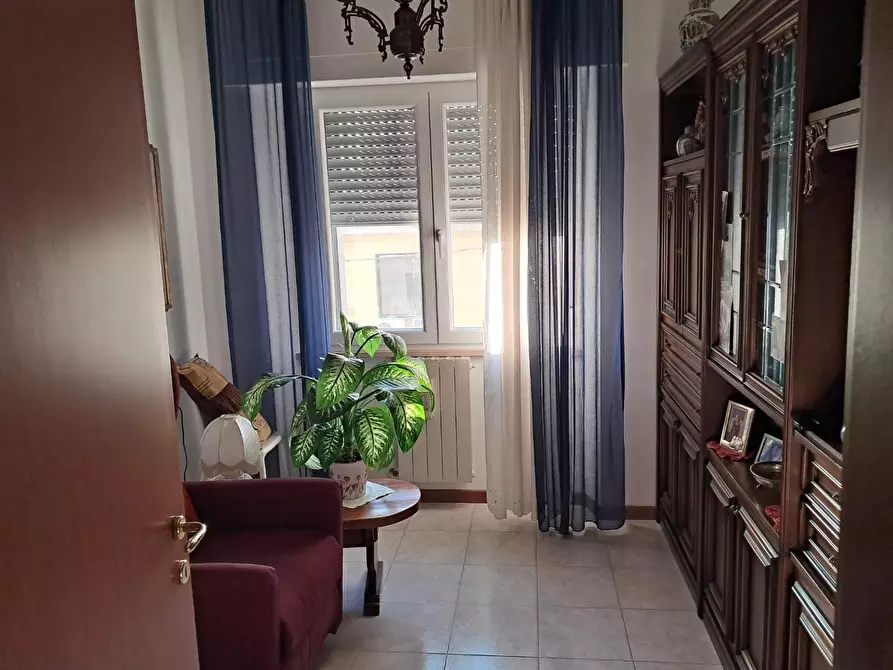 Immagine 3 di Appartamento in vendita  a Livorno