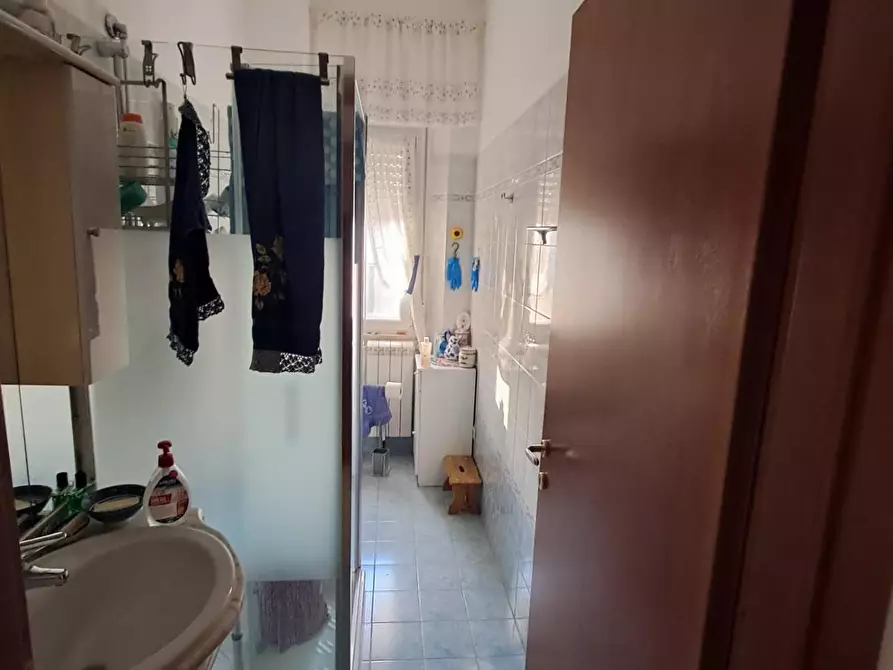 Immagine 8 di Appartamento in vendita  a Livorno