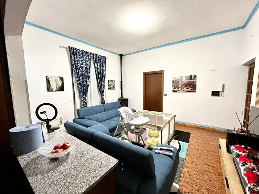 Immagine 3 di Appartamento in vendita  a Massa