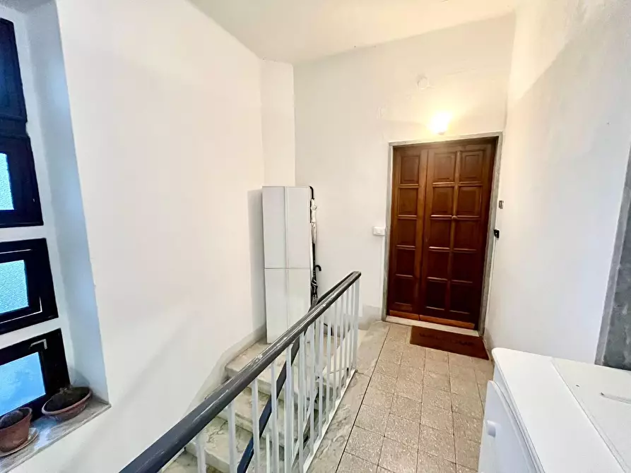 Immagine 16 di Appartamento in vendita  a Massa