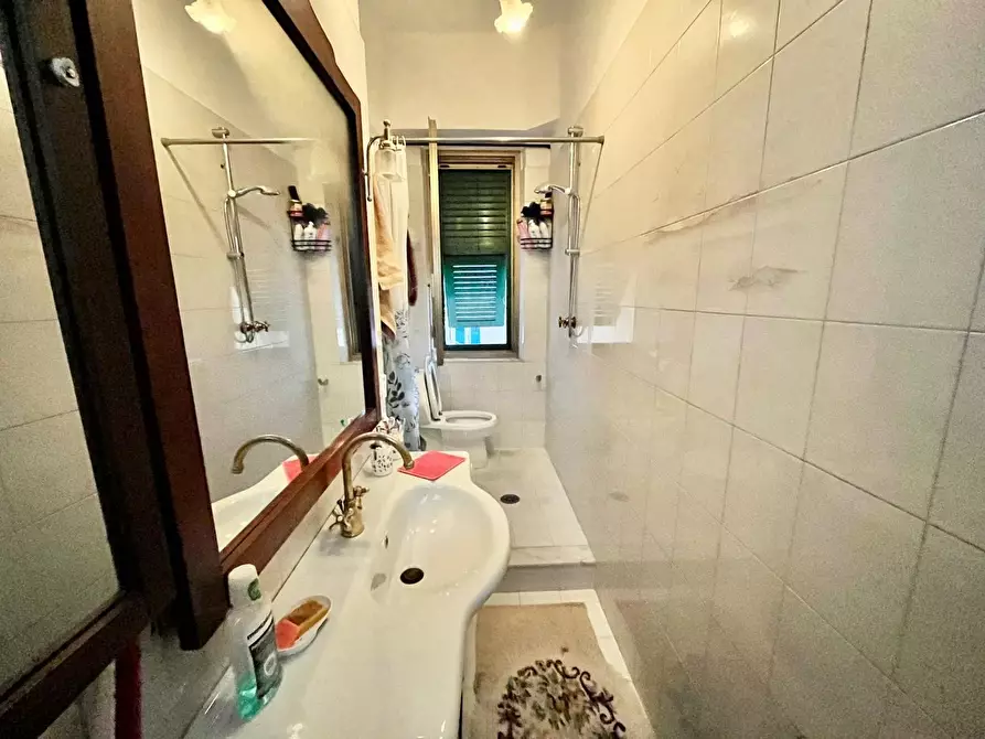 Immagine 14 di Appartamento in vendita  a Massa