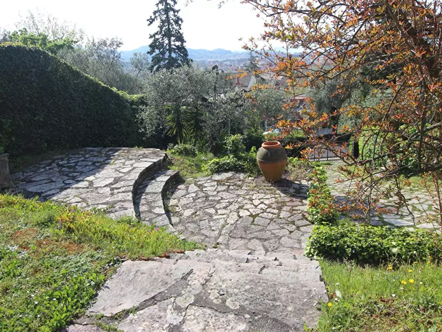 Immagine 16 di Casa semindipendente in vendita  a La Spezia