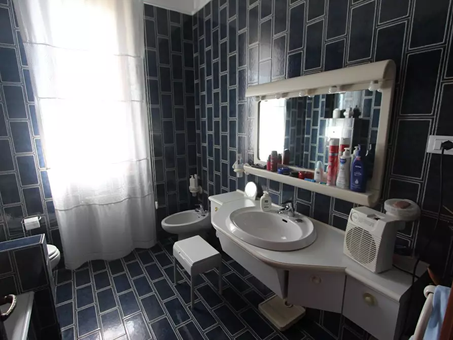 Immagine 31 di Casa semindipendente in vendita  a La Spezia