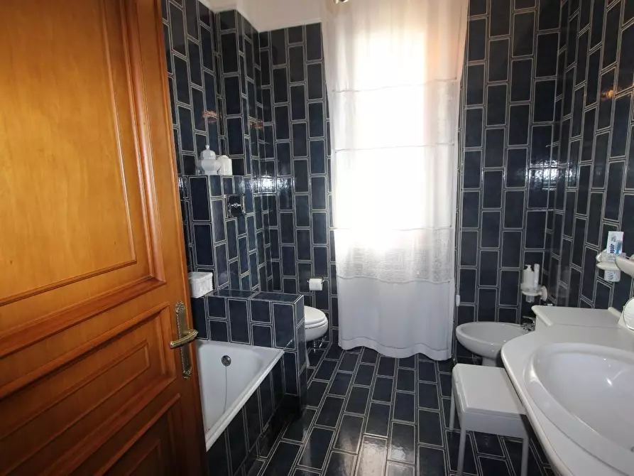 Immagine 32 di Casa semindipendente in vendita  a La Spezia