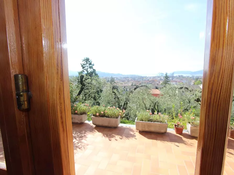 Immagine 24 di Casa semindipendente in vendita  a La Spezia